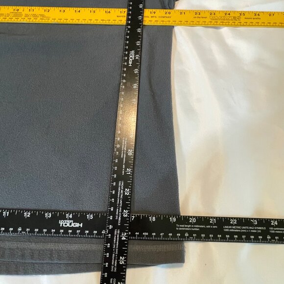 The North Face Mens Fleece Pullover M Gray With Red Accents - Picture 9 of 9